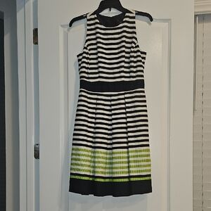 Just Taylor Striped Black and Green Sleeveless Dress. Women's Size 4